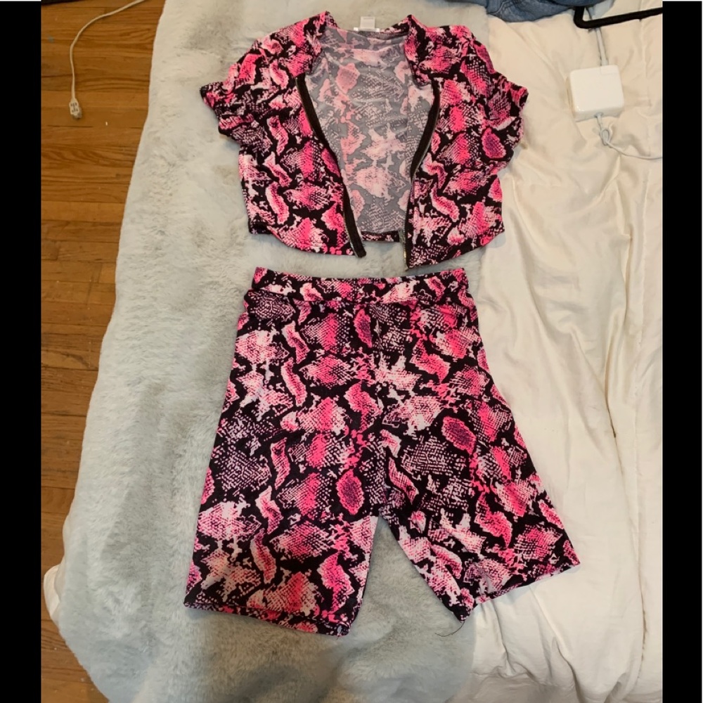 Revamped Neon Pink Snake Skin Set